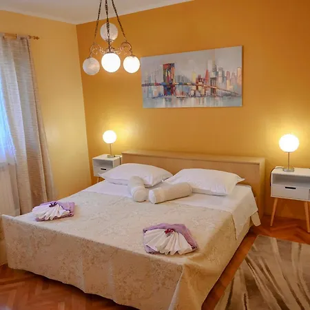 Damir Apartment